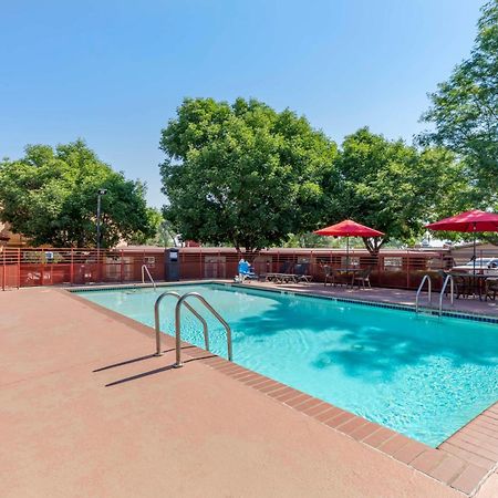 Best Western Kiva Inn Fort Collins Bagian luar foto