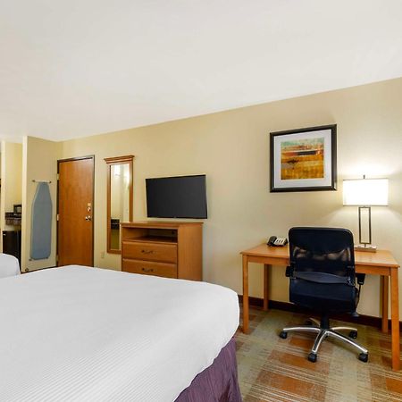 Best Western Kiva Inn Fort Collins Bagian luar foto
