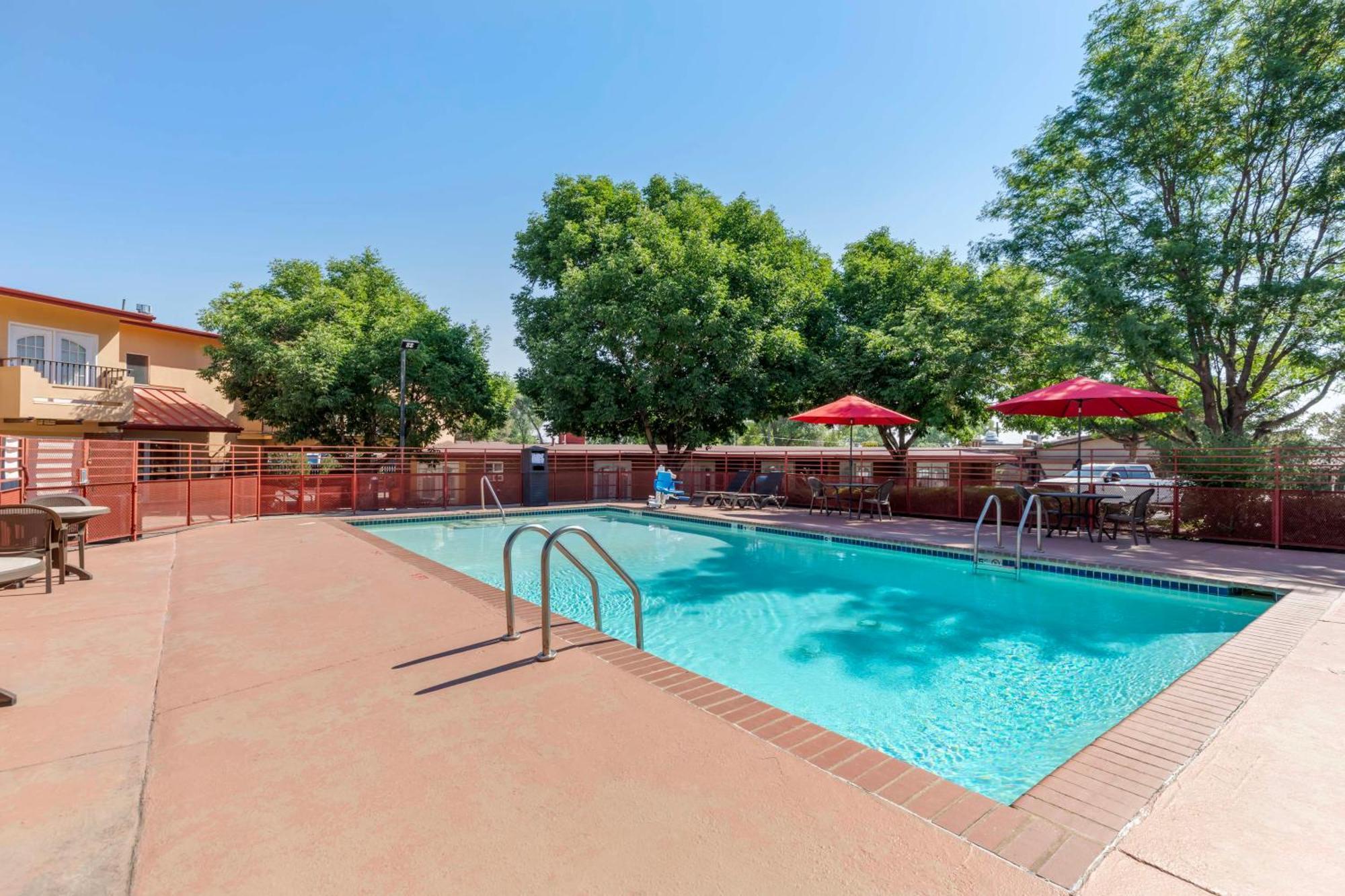 Best Western Kiva Inn Fort Collins Bagian luar foto