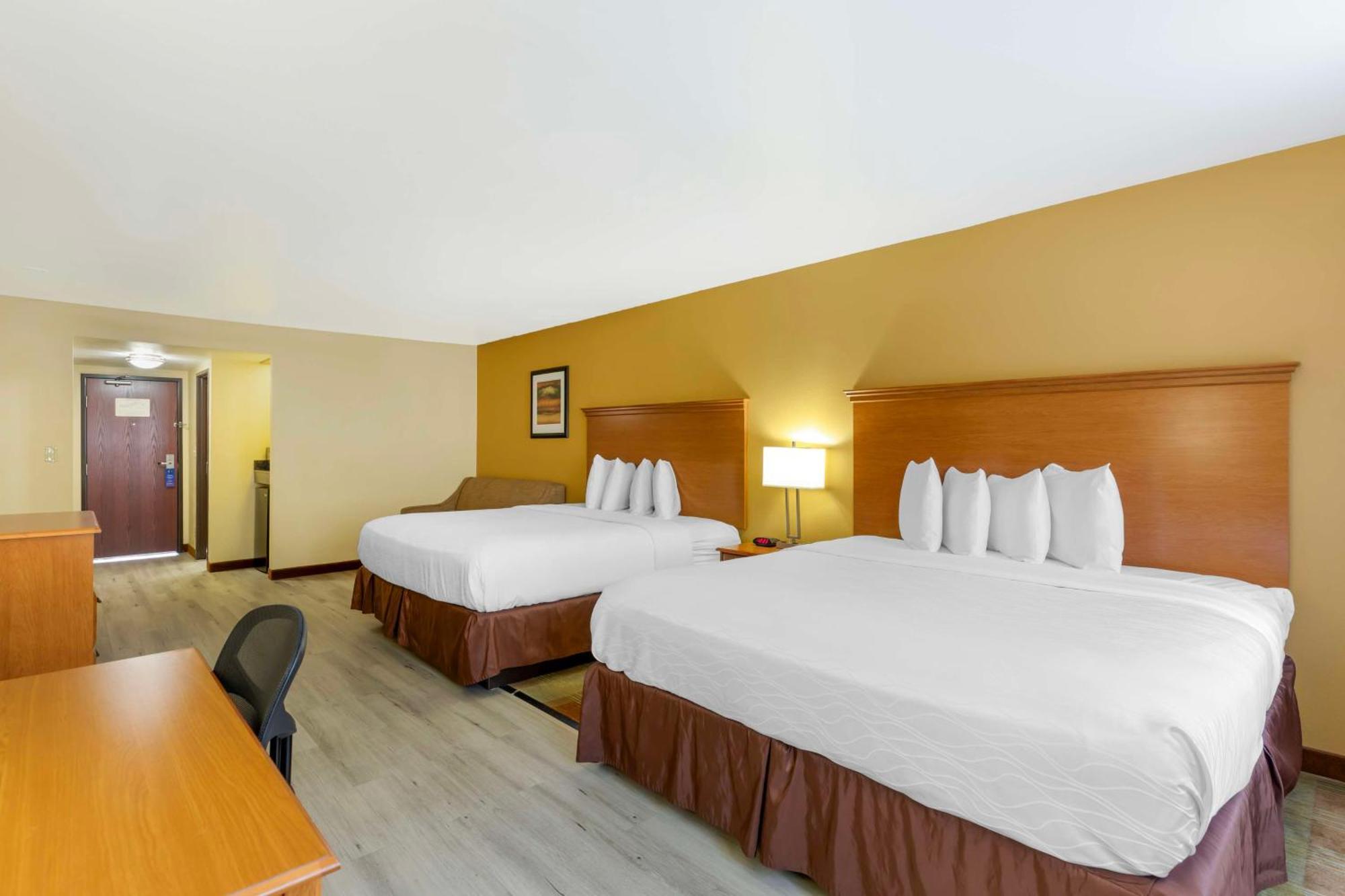 Best Western Kiva Inn Fort Collins Bagian luar foto