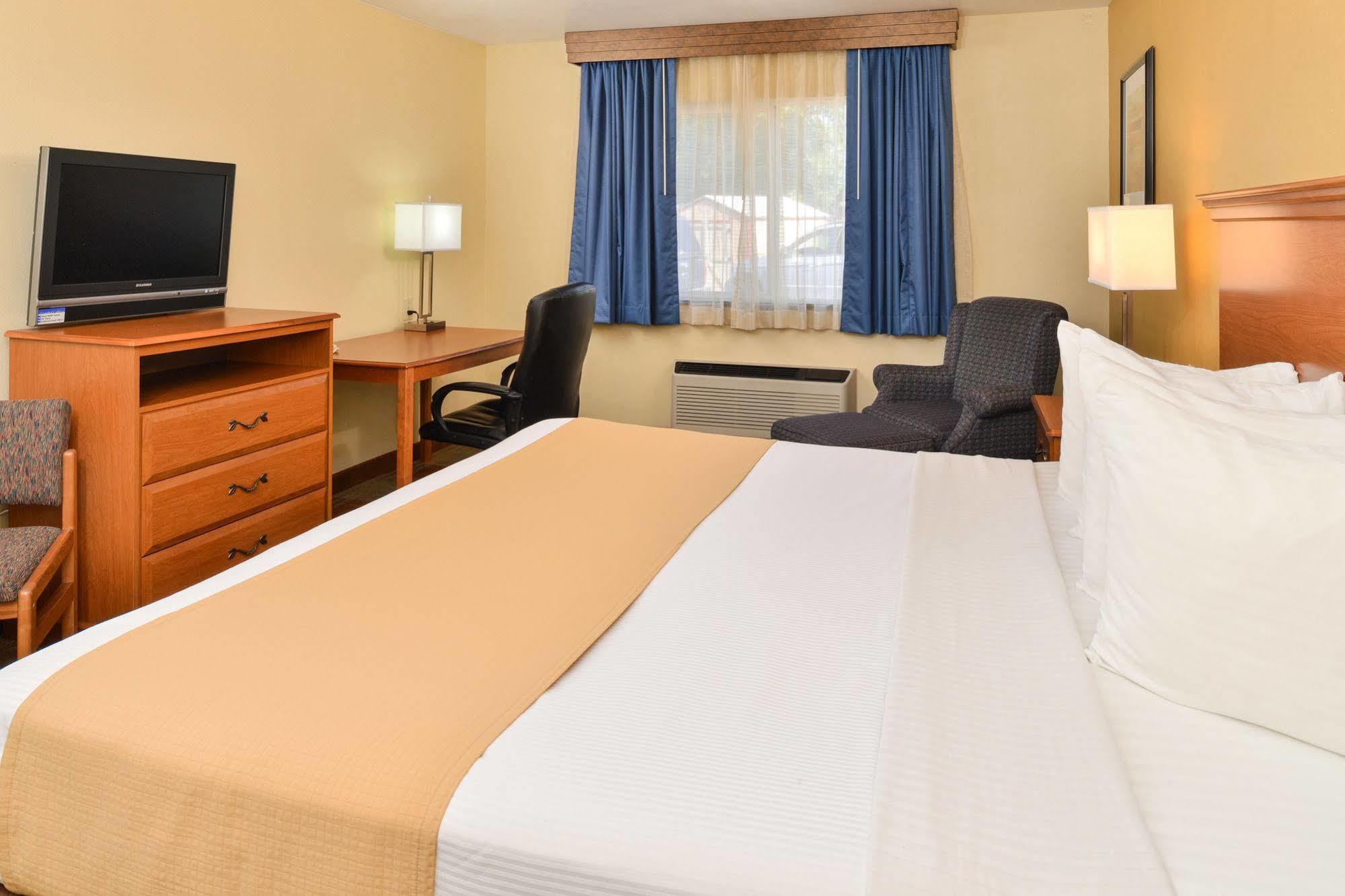 Best Western Kiva Inn Fort Collins Bagian luar foto