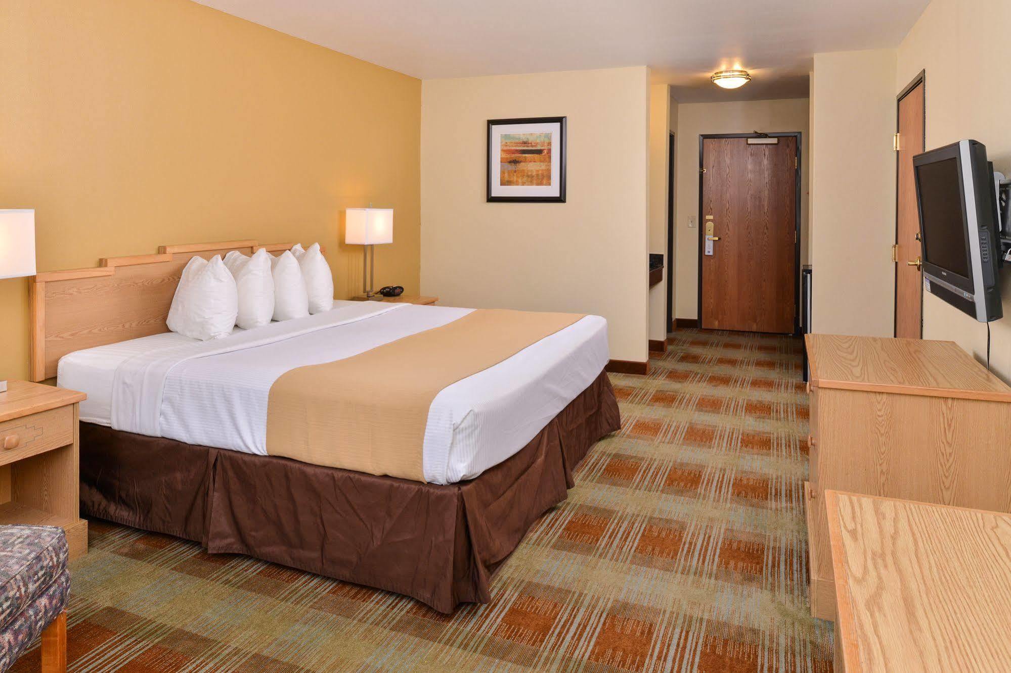 Best Western Kiva Inn Fort Collins Bagian luar foto